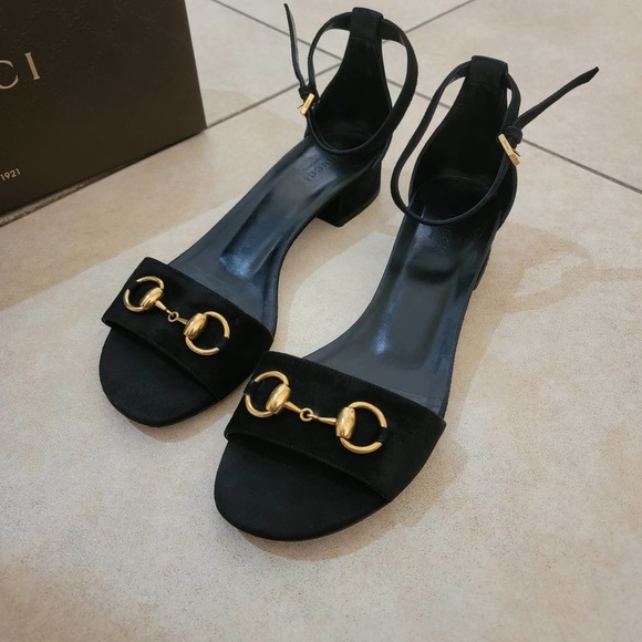 Gucci Suede Sandals Horsebit 38.5 Low Heel Black Gold Ankle Strap 338960 - Picture 5 of 15